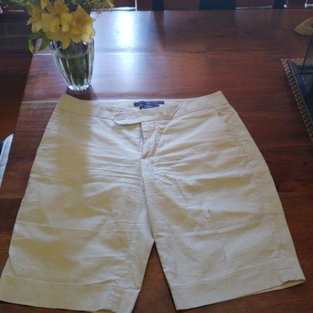Gap Knee length shorts